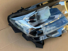 Laden Sie das Bild in den Galerie-Viewer, Frontscheinwerfer Citroën Berlingo 9816824780 Rechts Scheinwerfer Headlight