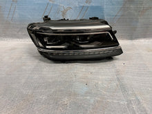 Laden Sie das Bild in den Galerie-Viewer, Frontscheinwerfer VW Tiguan Allspace 5NN941082C LED Rechts Headlight