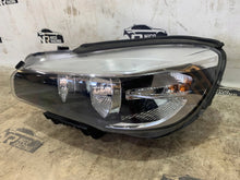 Laden Sie das Bild in den Galerie-Viewer, Frontscheinwerfer BMW 2 F45 F46 7422573 7404867 Ein Stück (Rechts oder Links) SCH6558886642el