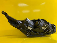 Laden Sie das Bild in den Galerie-Viewer, Frontscheinwerfer Kia Ceed 92101J7500 LED Links Scheinwerfer Headlight SCH2099126526ae