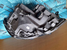 Laden Sie das Bild in den Galerie-Viewer, Frontscheinwerfer VW Transporter Caravelle 731941015AD Links Headlight SCH7877743307tw