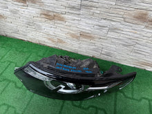 Laden Sie das Bild in den Galerie-Viewer, Frontscheinwerfer Land Rover Discovery FK72-13W030-EF Xenon Links Headlight SCH1439490786uh