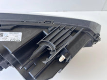 Load image into Gallery viewer, Frontscheinwerfer Dacia Sandero III 260602561R LED Links Scheinwerfer Headlight SCH3944594707rc