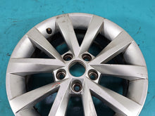 Laden Sie das Bild in den Galerie-Viewer, 1x Alufelge 16 Zoll 6.5" 5x112 46ET Glanz Silber 5E0601025BJ Skoda Superb Ii FEL9519372851bf