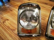 Laden Sie das Bild in den Galerie-Viewer, Frontscheinwerfer Opel Diplomat B 0301812005 14491R8 Ein Satz Headlight SCH4264452428vy