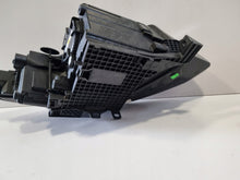 Laden Sie das Bild in den Galerie-Viewer, Frontscheinwerfer Land Rover Range I GJ32-13W030-HC LED Rechts oder Links SCH5101031391bg