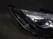 Laden Sie das Bild in den Galerie-Viewer, Frontscheinwerfer Mitsubishi Eclipse Cross I 8301D072 LED Rechts Headlight SCH4278630712zm