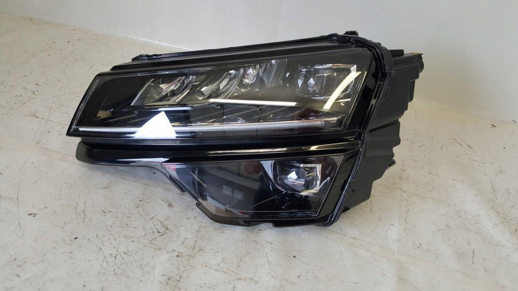 Frontscheinwerfer Skoda Karoq 57B941015D Full LED Links Scheinwerfer Headlight SCH9267236331gp