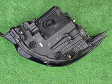 Laden Sie das Bild in den Galerie-Viewer, Frontscheinwerfer BMW I3 6311-7396814-01 Rechts Scheinwerfer Headlight SCH1216028035sr