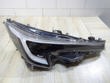 Laden Sie das Bild in den Galerie-Viewer, Frontscheinwerfer Toyota Corolla 8111012N70 Rechts Scheinwerfer Headlight SCH4226108077ci