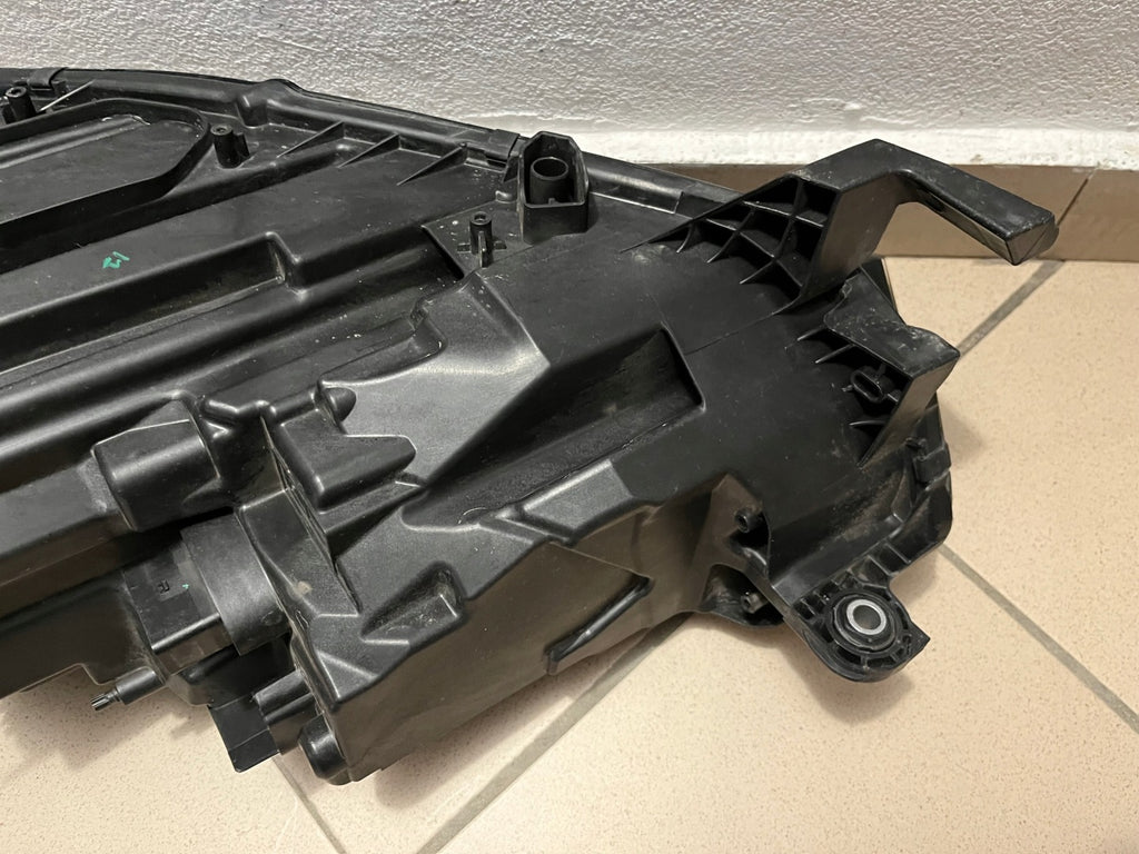 Frontscheinwerfer Skoda Octavia IV 992941572CJ Rechts Scheinwerfer Headlight SCH9354625350zi