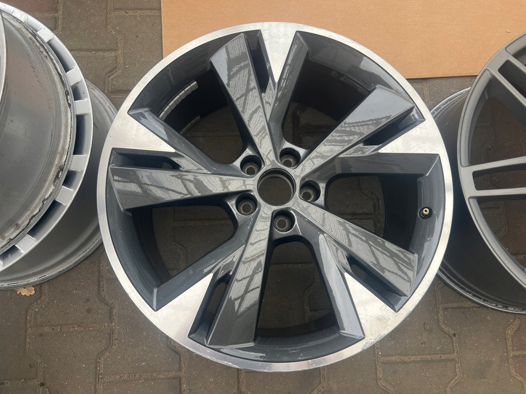 1x Alufelge 20 Zoll 9.0" 5x112 42ET 89A601025M Audi E-Tron Rim Wheel