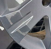 Load image into Gallery viewer, 1x Alufelge 17 Zoll Nissan Navara Pathfinder I R51 Rim Wheel FEL5726027240bb
