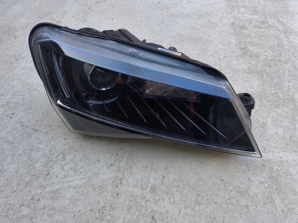 Frontscheinwerfer Skoda Superb III 3V1941016B Xenon Rechts Headlight SCH8788844559nv