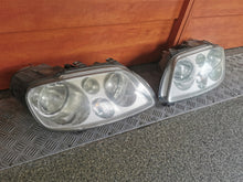 Laden Sie das Bild in den Galerie-Viewer, Frontscheinwerfer VW Touran 1T0941005D Ein Stück (Rechts oder Links) Headlight