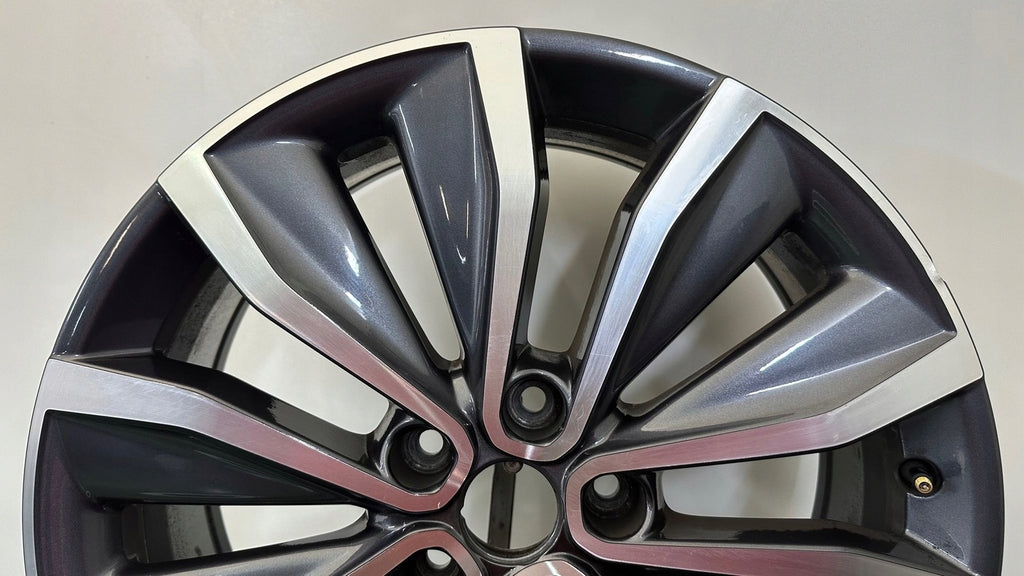 1x Alufelge 19 Zoll 7.0" 5x114.3 40ET Glanz Graphit 403009098 Mg Rim Wheel