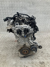 Load image into Gallery viewer, Motor Mercedes-Benz W177 282914 1.3 CGI 63TKm 2019 Benzin Engine Komplett