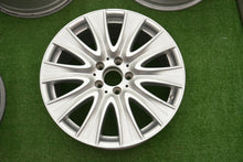 Laden Sie das Bild in den Galerie-Viewer, 1x Alufelge 18 Zoll 8.0&quot; 5x112 41ET Glanz Silber A2224010902 Mercedes-Benz