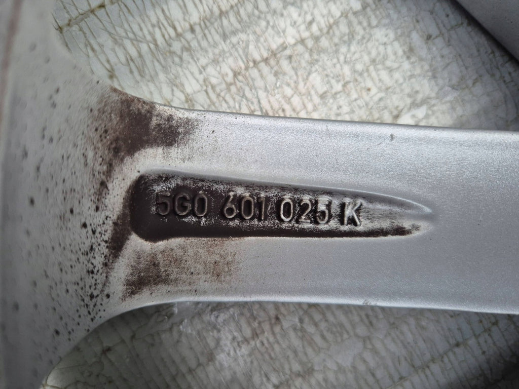 1x Alufelge 17 Zoll 6.0" 5x112 48ET Glanz Silber 5G0601025K VW Golf Vii FEL7130466235cy