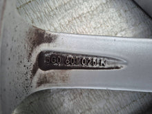 Laden Sie das Bild in den Galerie-Viewer, 1x Alufelge 17 Zoll 6.0" 5x112 48ET Glanz Silber 5G0601025K VW Golf Vii FEL7130466235cy