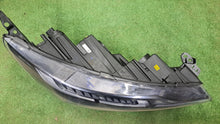 Laden Sie das Bild in den Galerie-Viewer, Frontscheinwerfer Ford Transit Custom PZ31-13E014-CB Rechts Headlight