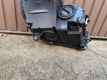Laden Sie das Bild in den Galerie-Viewer, Frontscheinwerfer Mercedes-Benz W206 A2069063903 Links Scheinwerfer Headlight SCH6876731735et
