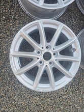 Laden Sie das Bild in den Galerie-Viewer, 4x Alufelge 16 Zoll 7.0" 5x112 52ET Glanz Silber 6855080 BMW 2 F45 F46 Rim Wheel FEL8230986755dd