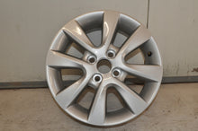 Laden Sie das Bild in den Galerie-Viewer, 1x Alufelge 15 Zoll 6.0&quot; 4x100 50ET 52910-1J805 Hyundai I20 Rim Wheel