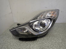 Laden Sie das Bild in den Galerie-Viewer, Frontscheinwerfer Hyundai Ix20 Ein Stück (Rechts oder Links) Headlight SCH8093946559qw