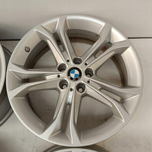 Laden Sie das Bild in den Galerie-Viewer, 4x Alufelge 18 Zoll 7.0" 5x112 22ET Glanz Silber 6876918 BMW X3 G01 G02 FEL2033088917xe