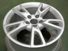 Load image into Gallery viewer, 1x Alufelge 18 Zoll 7.0&quot; 5x112 38ET Glanz Silber 4G9071498 Audi Rim Wheel