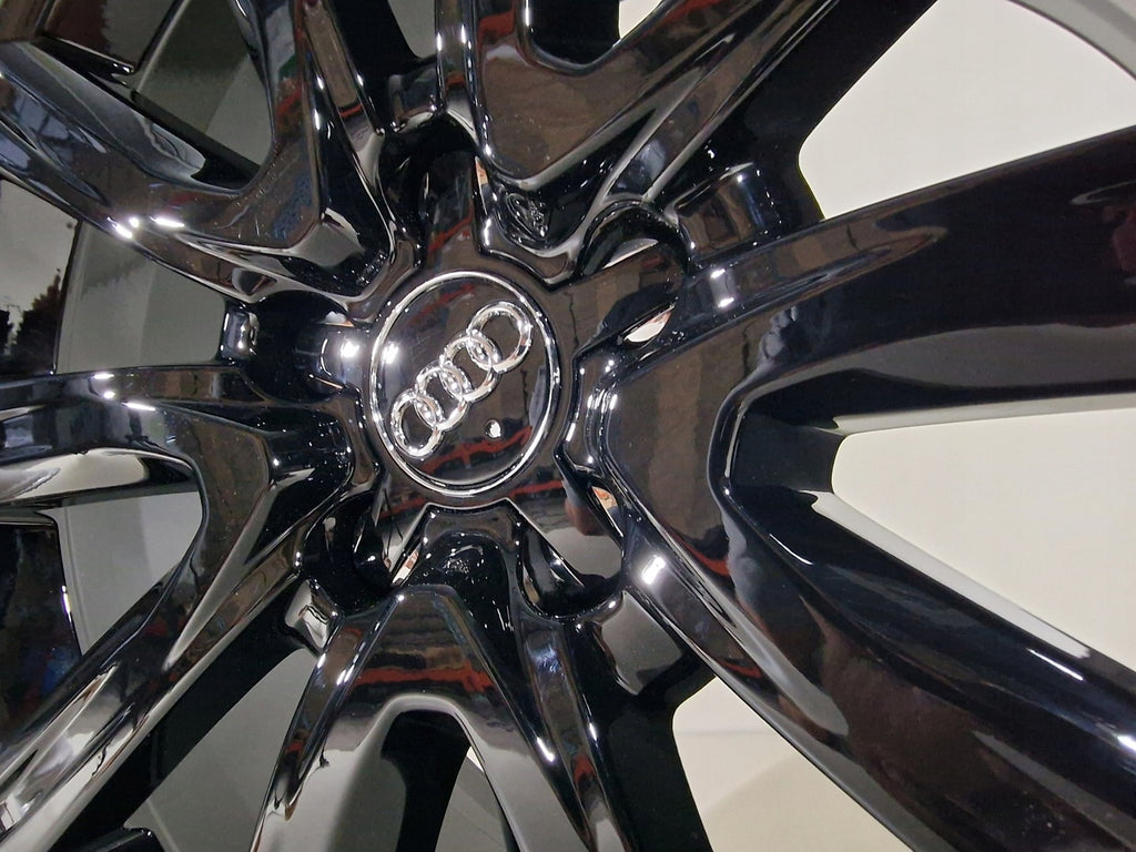 4x Alufelge 18 Zoll 8.0" 5x112 39ET Audi A3 Rim Wheel