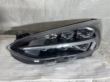 Laden Sie das Bild in den Galerie-Viewer, Frontscheinwerfer Ford Focus JX7B-13E015-CE Full LED Links Headlight SCH7247497489nj