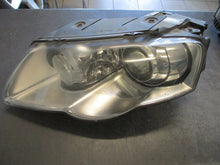 Laden Sie das Bild in den Galerie-Viewer, Frontscheinwerfer VW Passat 3C0941751G Xenon Links Scheinwerfer Headlight