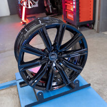 Laden Sie das Bild in den Galerie-Viewer, 4x Alufelge 20 Zoll 8.5" 5x112 20ET Glanz Silber 4M8601025T Audi Rim Wheel FEL4937508954te