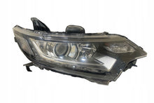 Laden Sie das Bild in den Galerie-Viewer, Frontscheinwerfer Mitsubishi Outlander I 8301C854 R0094T0K9Z Rechts Headlight SCH7915160413cn