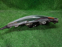 Laden Sie das Bild in den Galerie-Viewer, Frontscheinwerfer Toyota Aygo CSC29232 Links Scheinwerfer Headlight SCH4702060830pg