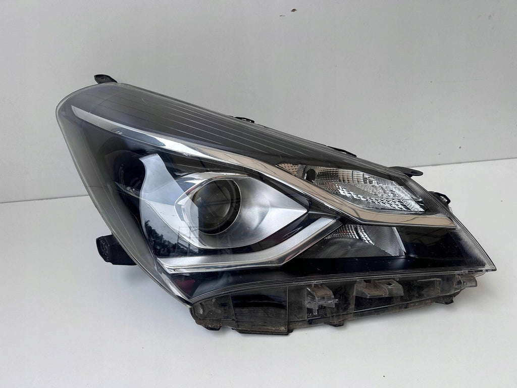 Frontscheinwerfer Toyota Yaris 0D-199 0D-200 Rechts Scheinwerfer Headlight SCH5206924688uc