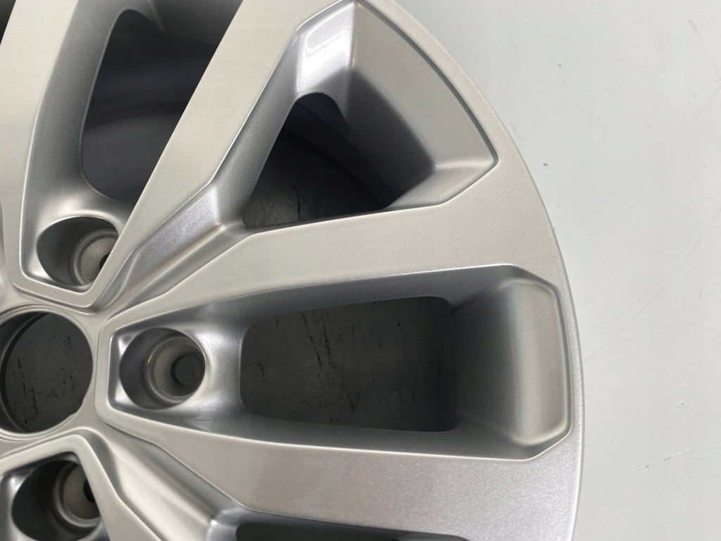 1x Alufelge 17 Zoll 7.0" 5x114.3 40ET Glanz Silber 403008177 Renault Kadjar