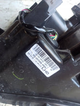Laden Sie das Bild in den Galerie-Viewer, Frontscheinwerfer Toyota Hilux VIII 81110-YP121 LED Rechts Headlight SCH2310370444zk