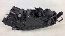 Laden Sie das Bild in den Galerie-Viewer, Frontscheinwerfer Skoda Fabia IV 6VB941015B Links Scheinwerfer Headlight SCH3812694356ln