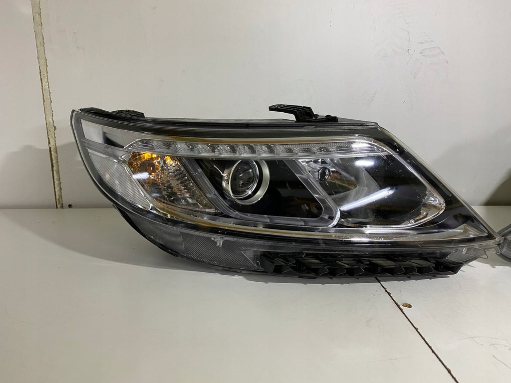 Frontscheinwerfer Hyundai Sorento Xenon Ein Stück (Rechts oder Links) Headlight