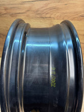 Laden Sie das Bild in den Galerie-Viewer, 1x Alufelge 18 Zoll 7.0" 5x114.3 45ET Glanz Graphit 9965787080 Mazda Cx30 Cx-30 FEL6016763317nf