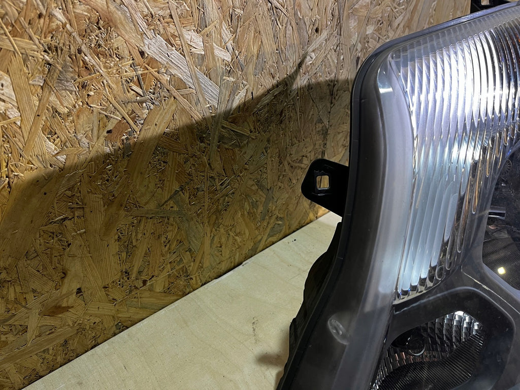 Frontscheinwerfer Mercedes-Benz Sprinter A9068202461 Rechts oder Links