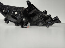 Laden Sie das Bild in den Galerie-Viewer, Frontscheinwerfer Mitsubishi L200 8301D381 Full LED Links Scheinwerfer Headlight SCH3715034081gu