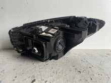 Laden Sie das Bild in den Galerie-Viewer, Frontscheinwerfer Mercedes-Benz W206 A2069067203 LED Rechts Headlight SCH7071713652ht