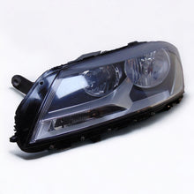 Laden Sie das Bild in den Galerie-Viewer, Frontscheinwerfer VW Passat B7 3AB941005 Links Scheinwerfer Headlight