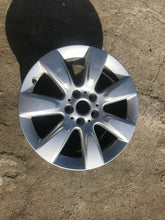 Laden Sie das Bild in den Galerie-Viewer, 1x Alufelge 17 Zoll 7.5&quot; 5x120 6868276 Bmw Rim Wheel