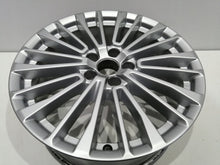 Load image into Gallery viewer, 1x Alufelge 18 Zoll 8.0" 5x112 39ET Glanz Silber 4K0601025C Audi A6 C8 Rim Wheel FEL2673642324zw