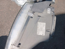 Laden Sie das Bild in den Galerie-Viewer, Frontscheinwerfer Volvo I 2416107 2416124 Ein Satz Scheinwerfer Headlight SCH2762530713mk